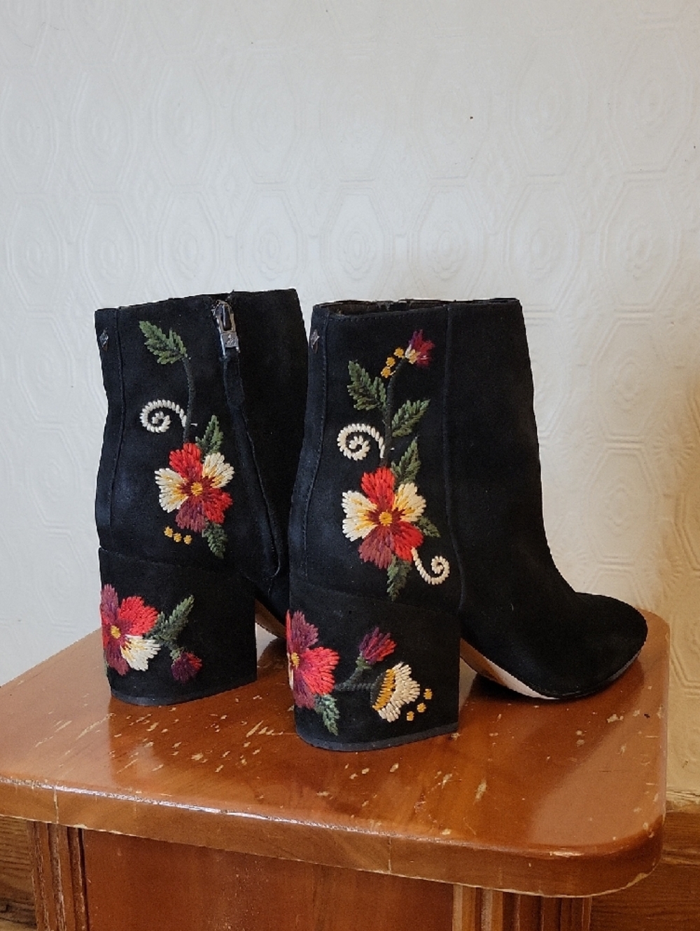 Sam Edelman Floral‎ Embroidered Ankle Boots — Black Suede —  US 8.5 - Boho